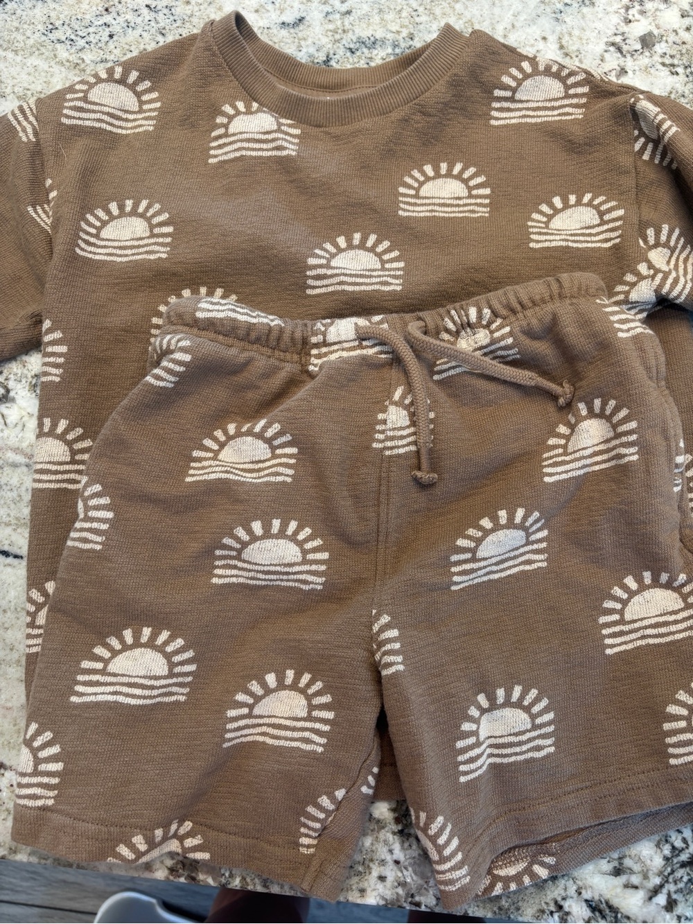 Kids NEXT Brown Sun Graphic Set 5/6T
